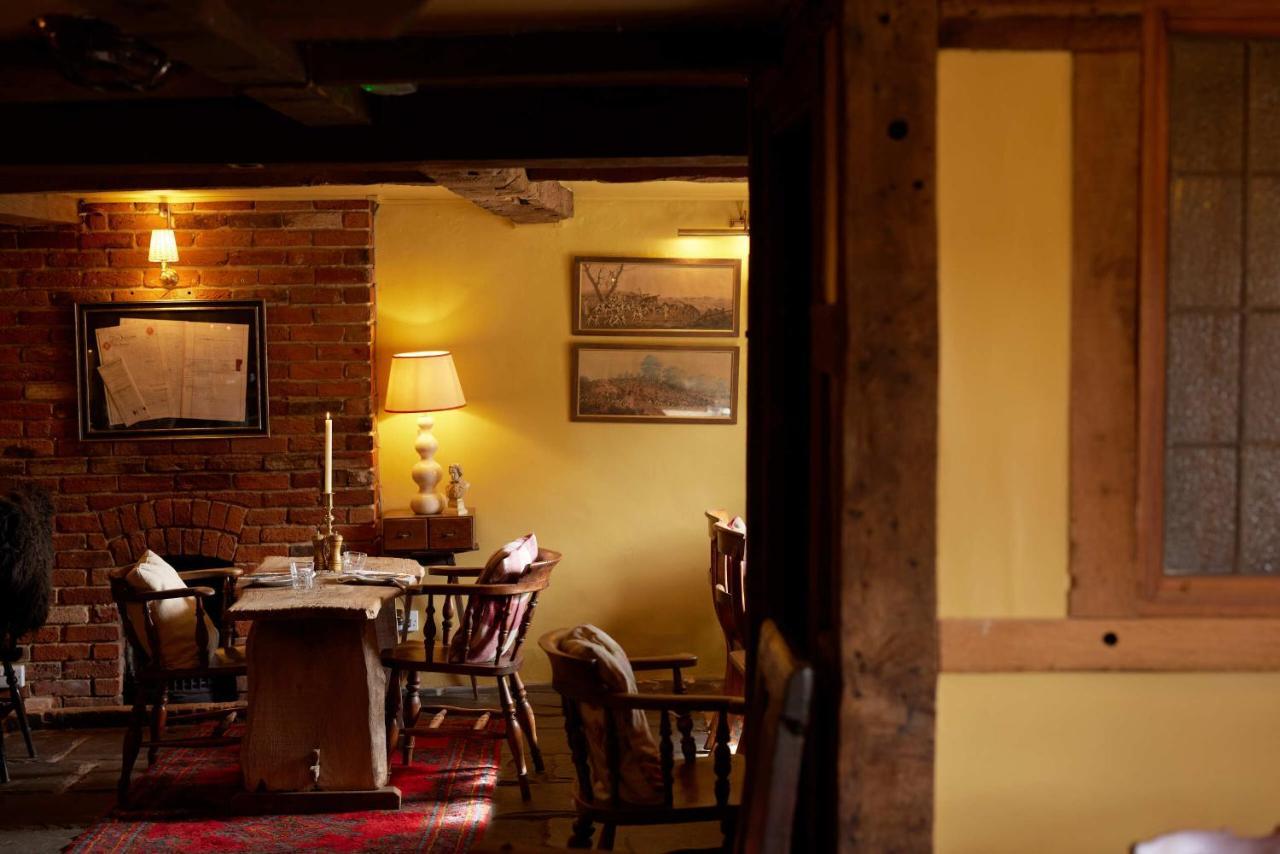 The Queen'S Head Broad Chalke Exteriör bild